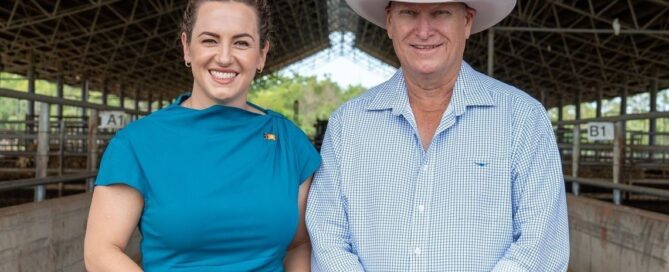 Open letter calls on PM to 'urgently rescind' controversial NT Administrator appointment